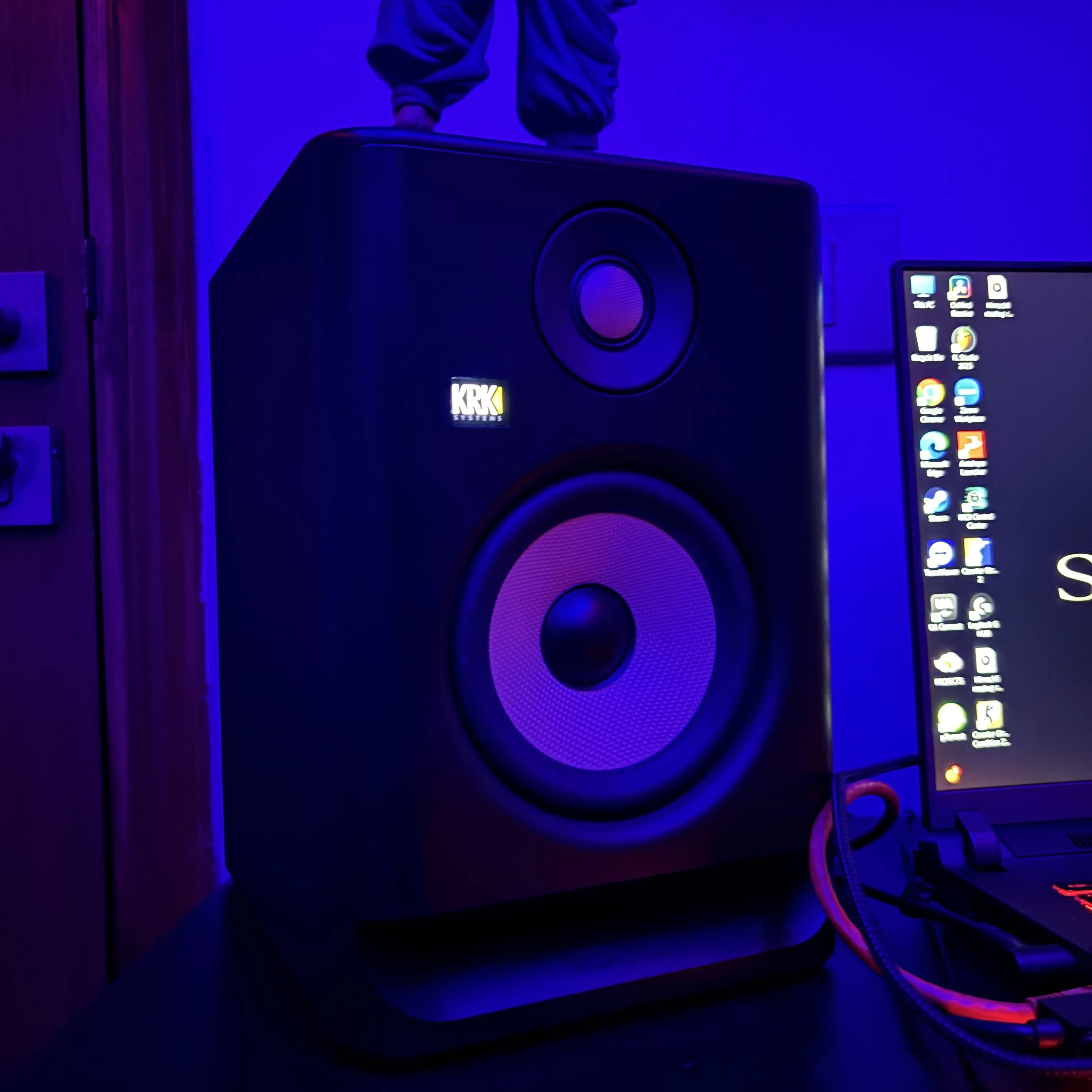 Vocal Booth at Studio.wav